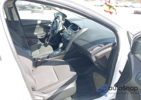 2017 Ford Focus Se z USA, uszkodzony, nr VIN 1FADP3F22HL279023